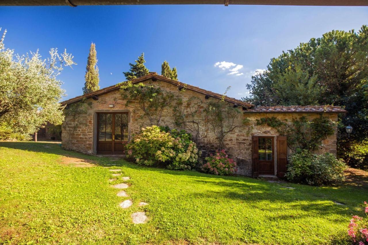 Pozza Di Volpaia By Salogi Villas Radda in Chianti Exterior photo